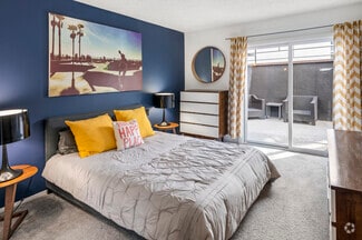 301 W 2nd St, Santa Ana, CA 92701