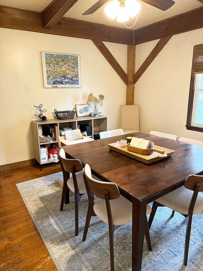 657 Washington St NE Unit 1, Minneapolis, MN 55413