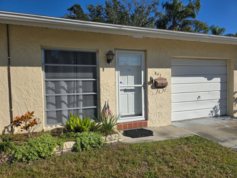843 Cambridge Ct, Dunedin, FL 34698 - photo 1
