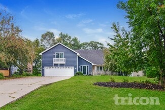 13645 Timber Crest Dr, Osseo, MN 55311