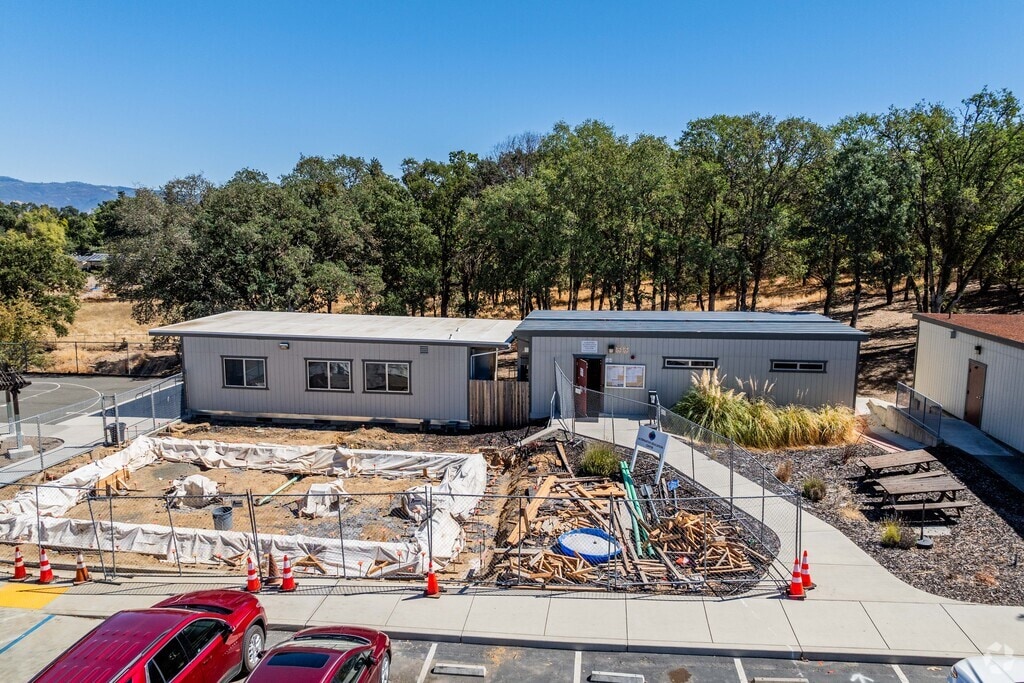 Lakeport Alternative School