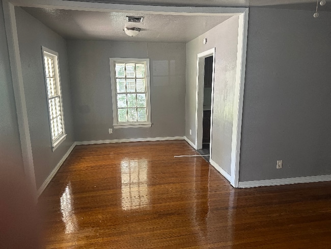 2806 Morningside Dr, Shreveport, LA 71108 - photo 4