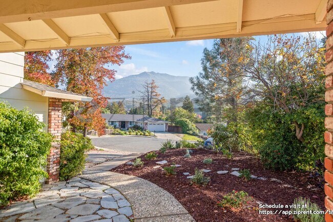 15 Malibu Ct, Clayton, CA 94517 - photo 5