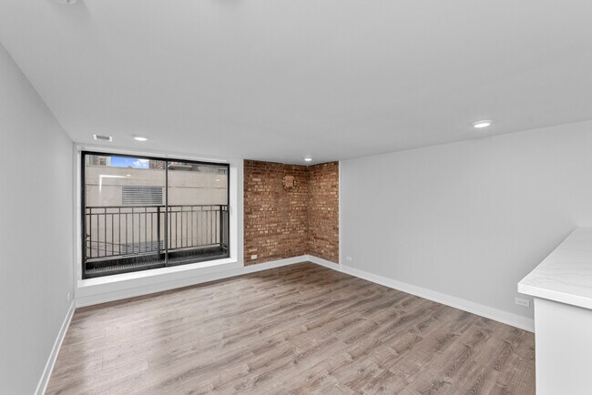 1308 N La Salle Dr unit 3, Chicago, IL 60610 - photo 5