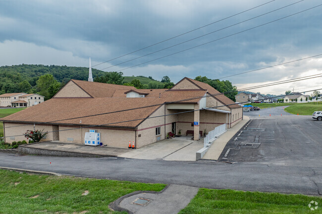 According to Niche, 67% of respondents feel the teachers at Morgantown Christian Academy care.