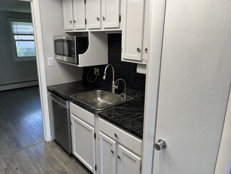 808 Cocheco Ct Unit 808 Cocheco Court, Dover, NH 03820