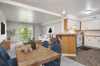 3302 Vantage Point Dr, Fort Wayne, IN 46825