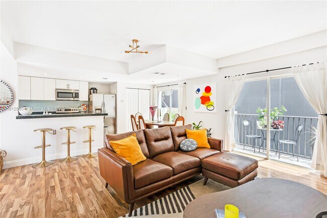 1611 SW 2nd Ct, Miami, FL 33129 - photo 3