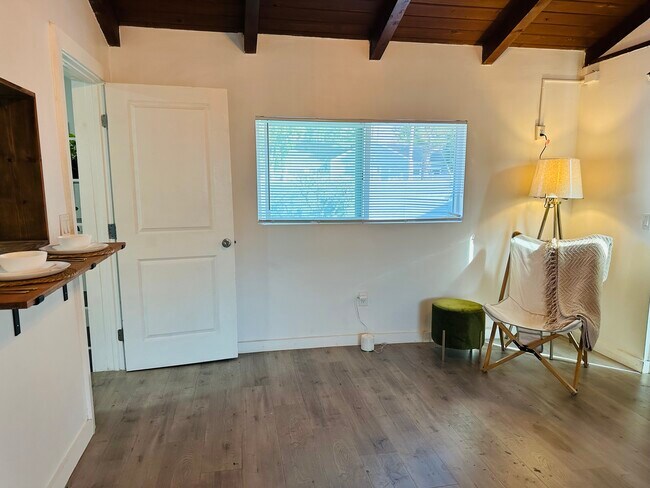 2707 Cridge St unit B, Riverside, CA 92507 - photo 6