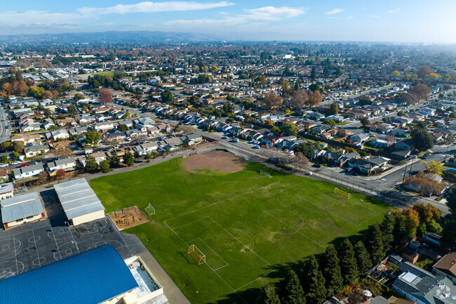 Washington Manor Middle School has great academic and athletic opportunities for students.