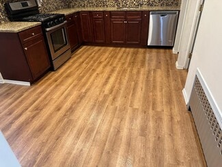 29 Gordon St, Clifton, NJ 07011