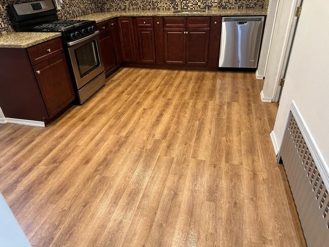 29 Gordon St, Clifton, NJ 07011 - photo 2