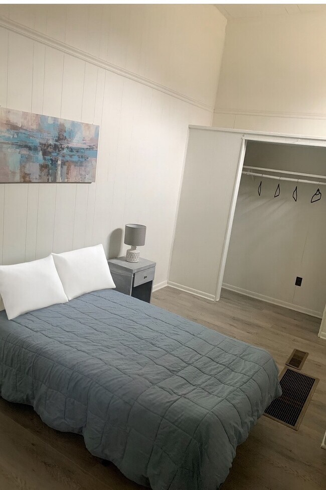 140 N Canal St unit 140-4, Canal Fulton, OH 44614 - photo 5