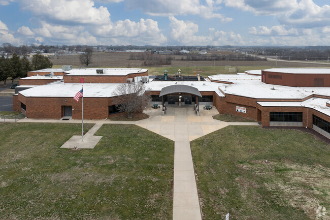 W J Zahnow Elementary School in Waterloo, IL offers a nurturing learning environment.