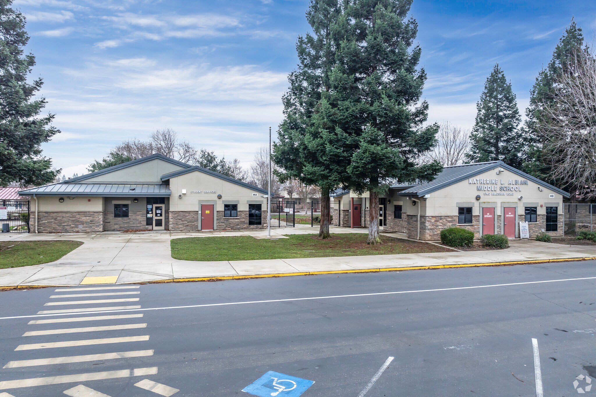 8933 Mackey Rd, Elk Grove, CA 95624 MLS AR24003820