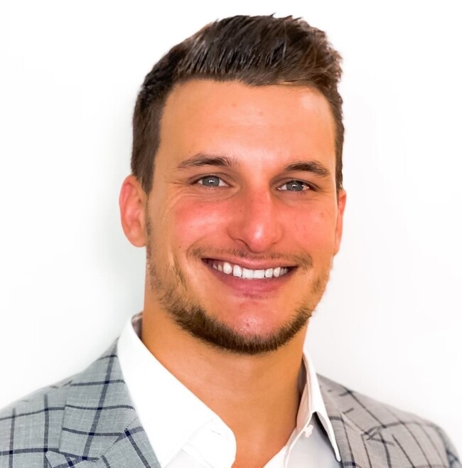 Agent Photo