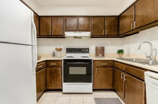 4443 Mobile Dr, Columbus, OH 43220