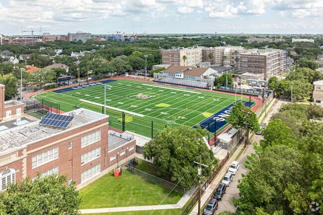 The Willow School New Orleans offers a rigorous athletics program.