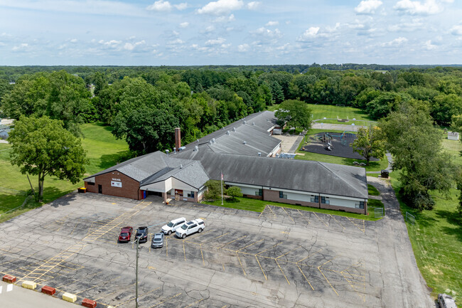 Aerial view of Warner Elementary School in Spring Arbor.