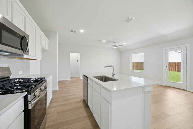 2128 Lone Star Ln unit 36561946, Seagoville, TX 75159 - photo 5