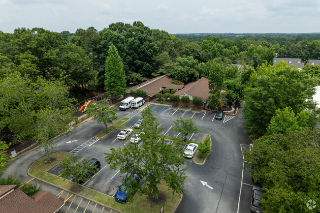 Montessori School of Mauldin is a private religious school.