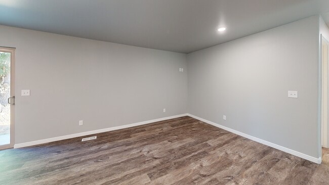 886 S 1240 E, Spanish Fork, UT 84660 - photo 3