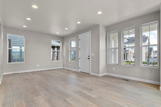 11208 S Fordman Way, South Jordan, UT 84009 - photo 4