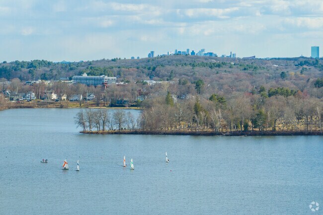 As the seasons change and the weather brings warmth to Lakeside, you'll start seeing the sailing team exploring Lake Quannapowitt.