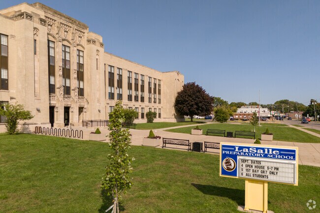 LaSalle Preparatory School in Niagara Falls has a student teacher ratio of 12 to 1.