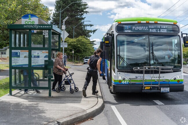 Residents of Hanna Place can easily commute using the public transit system.