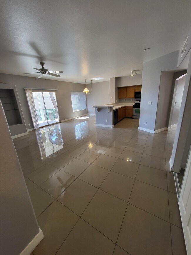6201 E Lake Mead Blvd unit 127, Las Vegas, NV 89156 - photo 2