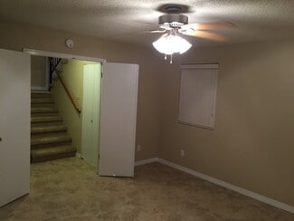 14216 Woodlands Dr, Hammond, LA 70401