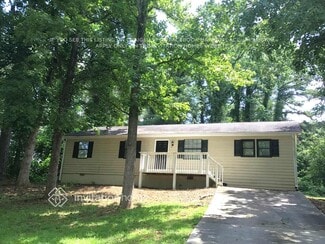 812 Brighton Dr NW, Lawrenceville, GA 30043