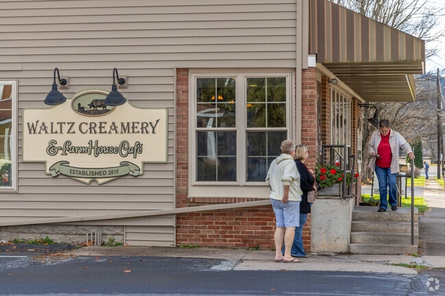 Waltz Creamery & Farm House Cafe is a great place to grab breakfast near Mifflin.