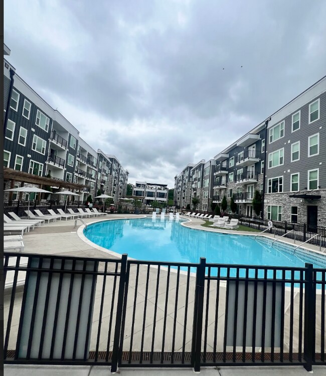 700 Craighead St Unit 123, Berry Hill, TN 37204