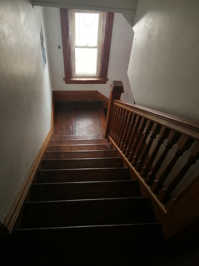 47 Mound St, Athens, OH 45701 - photo 7