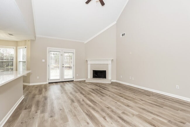 8690 Sandy Hill Cove E, Cordova, TN 38018 - photo 4