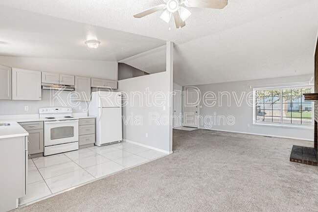 19125 E Oberlin Dr, Aurora, CO 80013 - photo 5