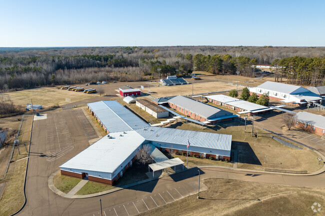 There is ample parking at Strayhorn Elementary School in Tate County.