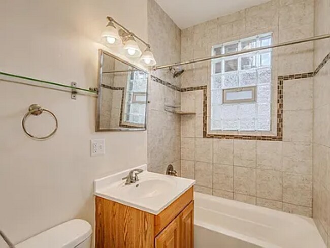 2829 Pleasant Ave unit 2829 Pleasant Ave, Minneapolis, MN 55408 - photo 5
