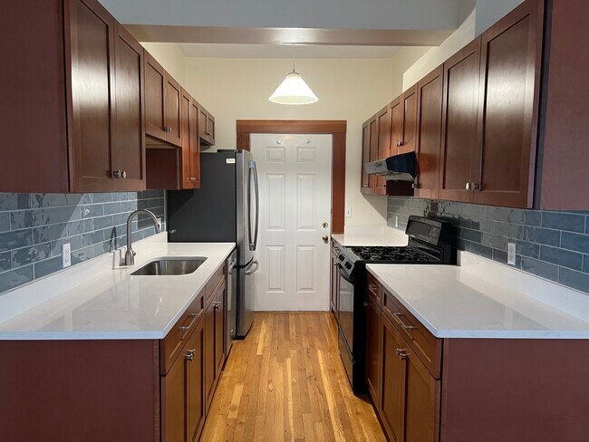 87 Bristol St unit 2A, Cambridge, MA 02139 - photo 6