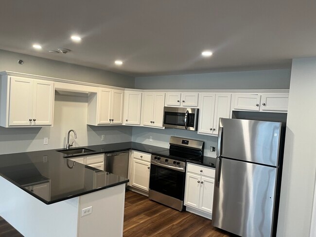 94 Danbury Rd unit 3, Ridgefield, CT 06877 - photo 4