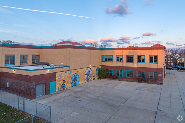 Ortiz De Dominguez Elementary School serves grades PK, K-2.