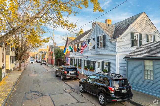 Up and down the Lily-Almy Pond streets are historical homes dating back to the 1700s.