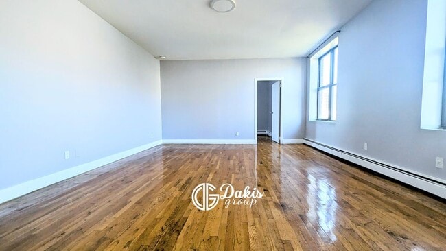 23-34-34 28th Ave, Queens, NY 11102 - photo 2