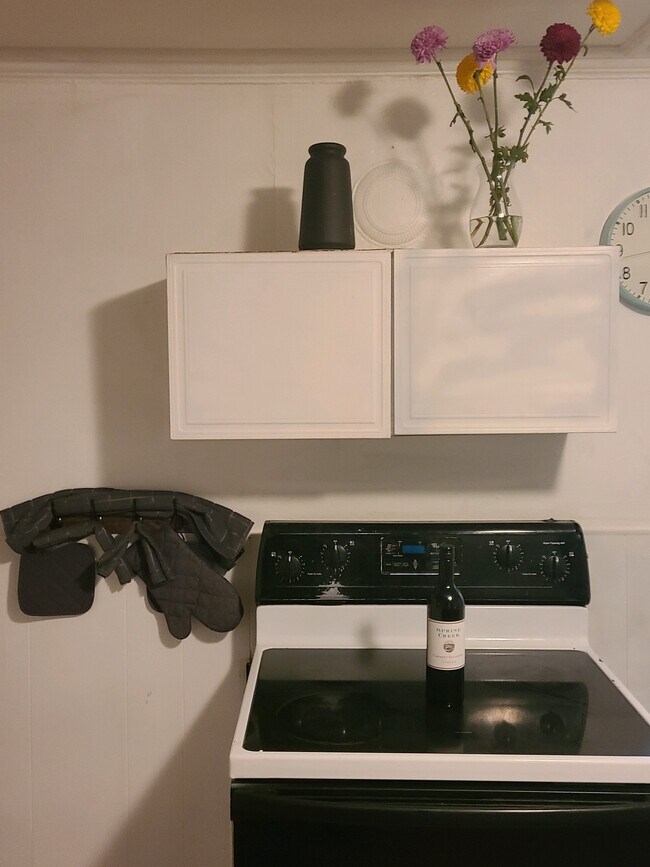 18 Gold St, Waterville, ME 04901