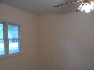 13400 Oakwood Dr, Laurinburg, NC 28352 - photo 6