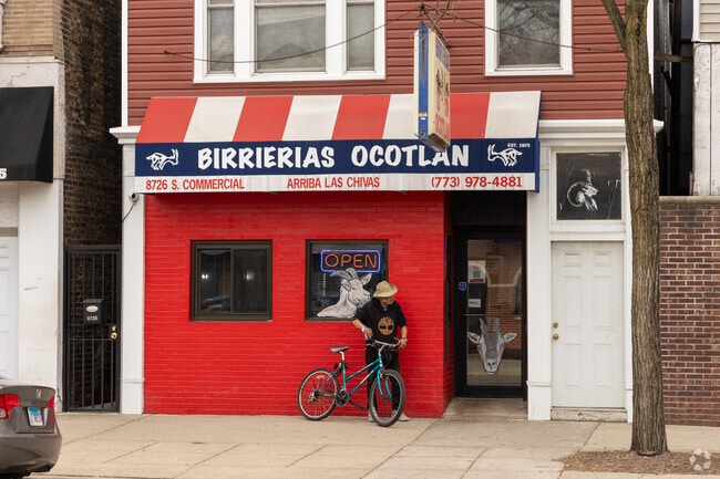 Birrieria Ocotlan has the best tacos in the East Side area.