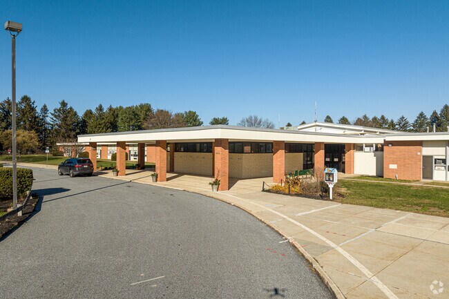 Greenwood Elementary School is an above average, public school located in Kennett Square, PA.
