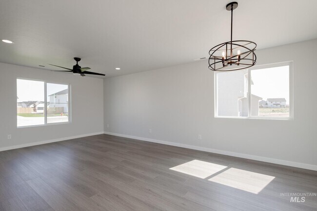 1436 Long Pond St, Middleton, ID 83644 - photo 4